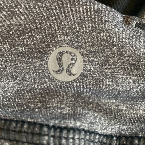 Lululemon Energy Bra - Picture 3 of 9